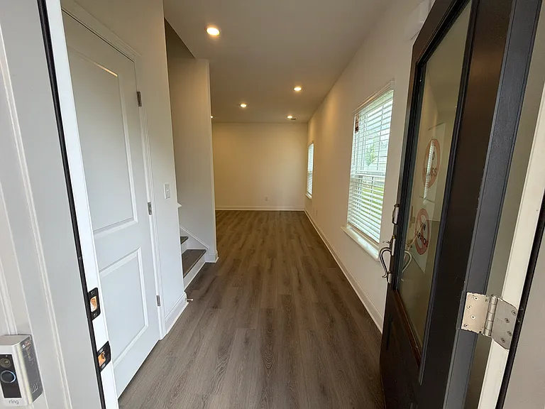109 Prospect Ave — Photo 9
