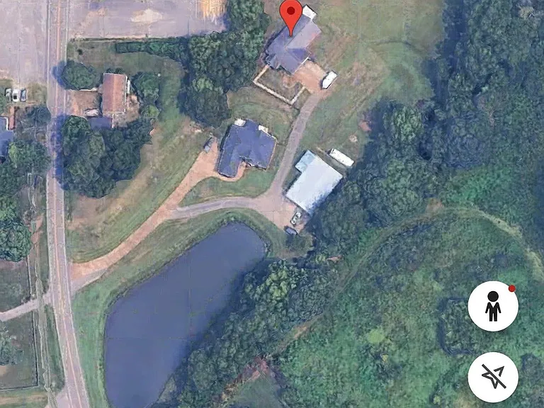 1052 Brownsboro Rd — Photo 2