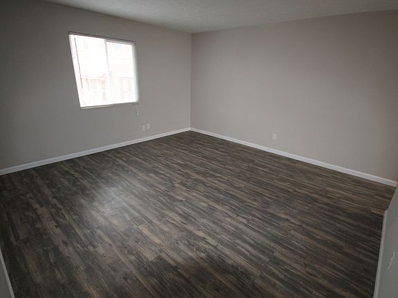 5th image of 451 Alden Ave APT 3