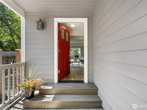 3rd image of 2805 York Road