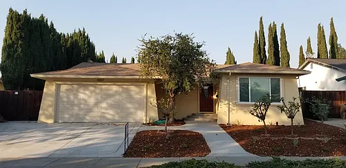 6067 Inglewood Dr Photo 1