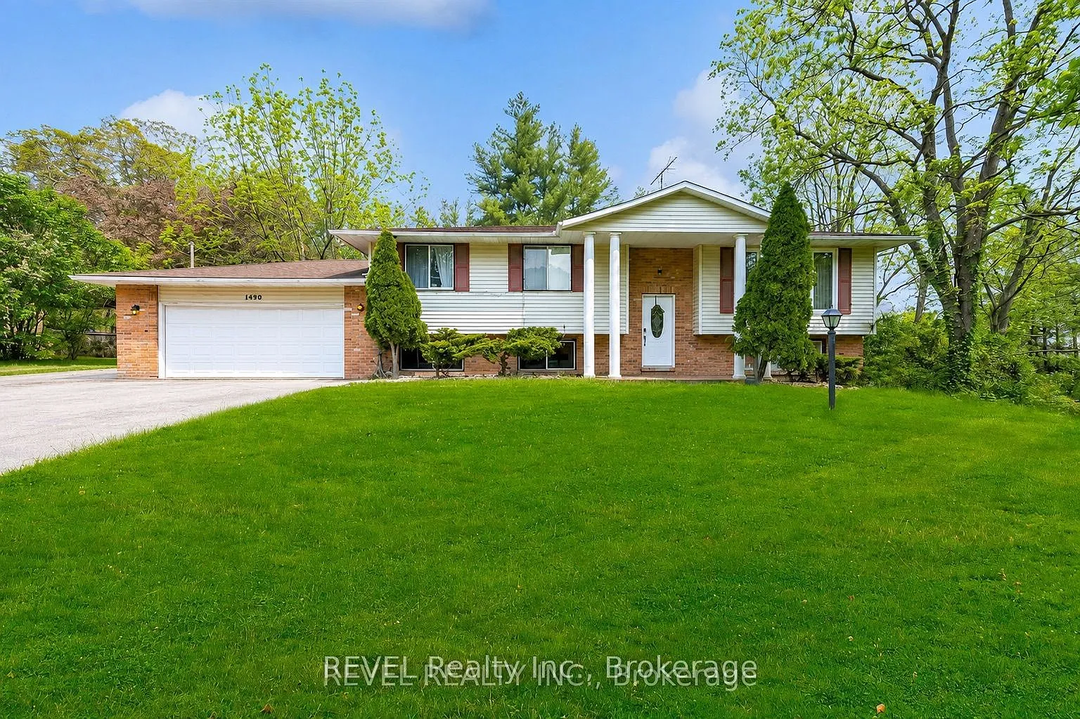 3 bed, $2,999 — Photo 1