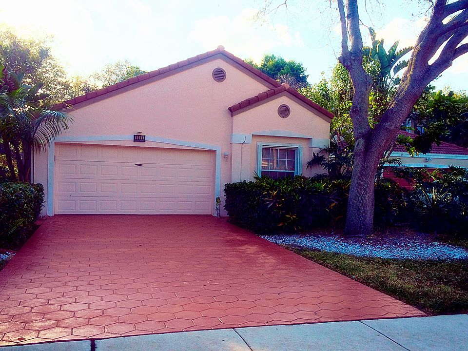 1st image of 1011 NW 108th Ave