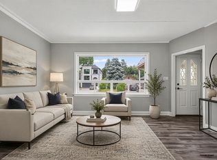 1072 Orchard Rd, Mississauga, ON L5E 2N9