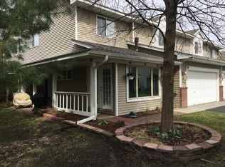 7811 Oak Ct, Lino Lakes, MN 55014
