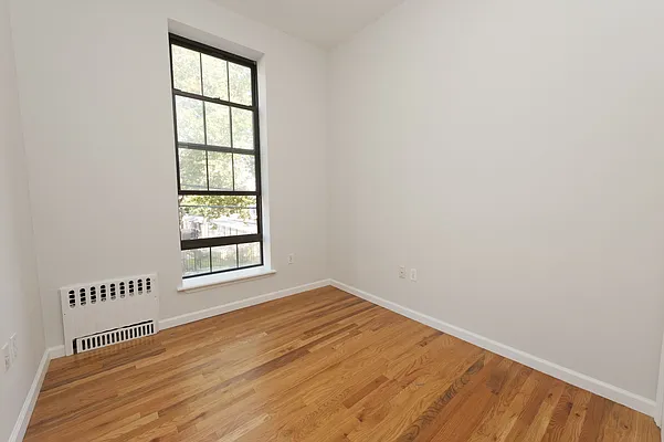 Rented by Compass | media 7