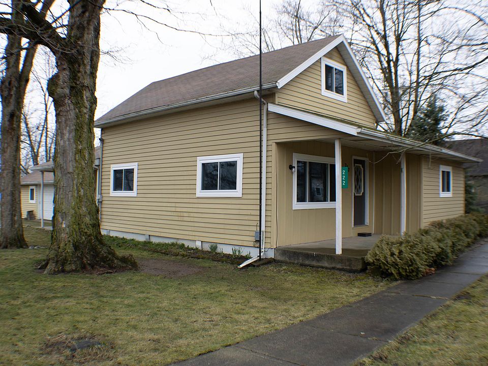 1st image of 222 E Lincoln St