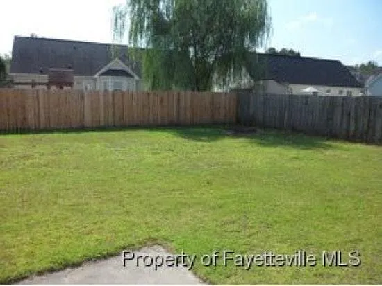 4 bed, 1544 sqft, $1,699 — Photo 2