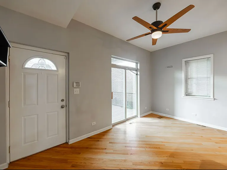 1335 W Walton St #2 — Photo 12