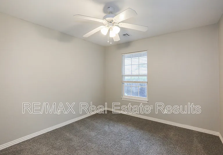 3711 SW Hansom Loop — Photo 23