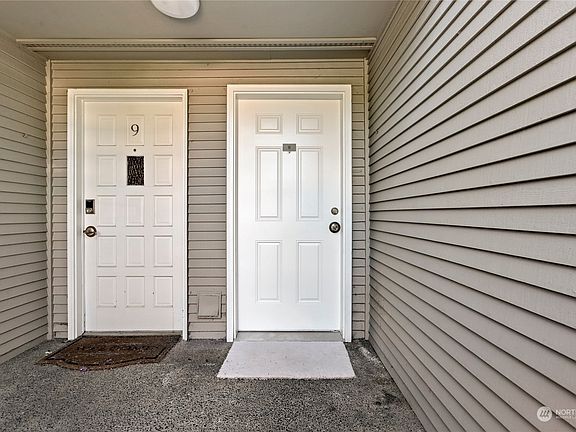 2nd image of 17106 NE 45th Street #11