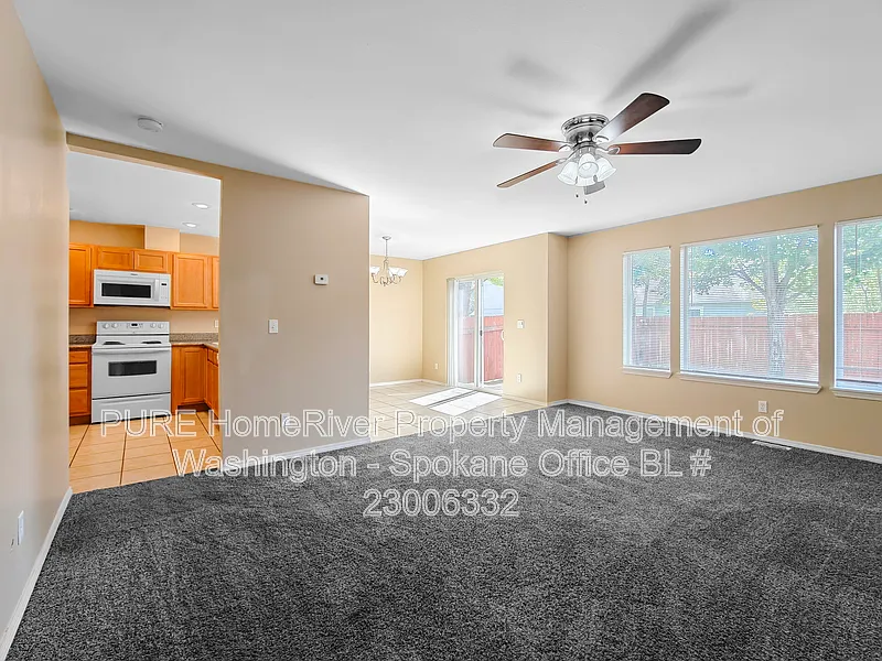 3 bed, 2.5 bath, 1500 sqft, $1,995 — Photo 4