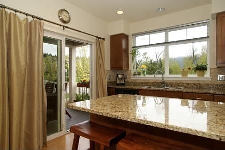 5th image of 2385 NE Park Dr