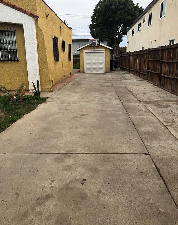 2nd image of 2240 E 15th St