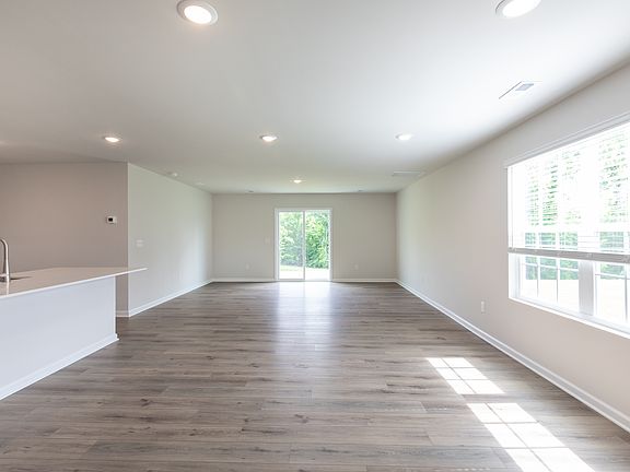 5th image of 10350 Chatham Run Ln
