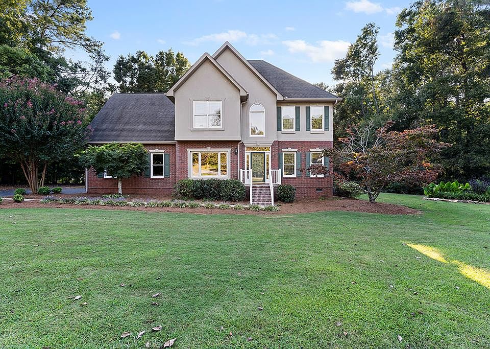 1st image of 218 Heathwood Dr