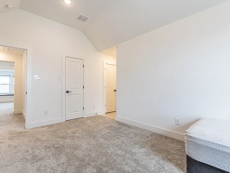 208 Sadaba St — Photo 42