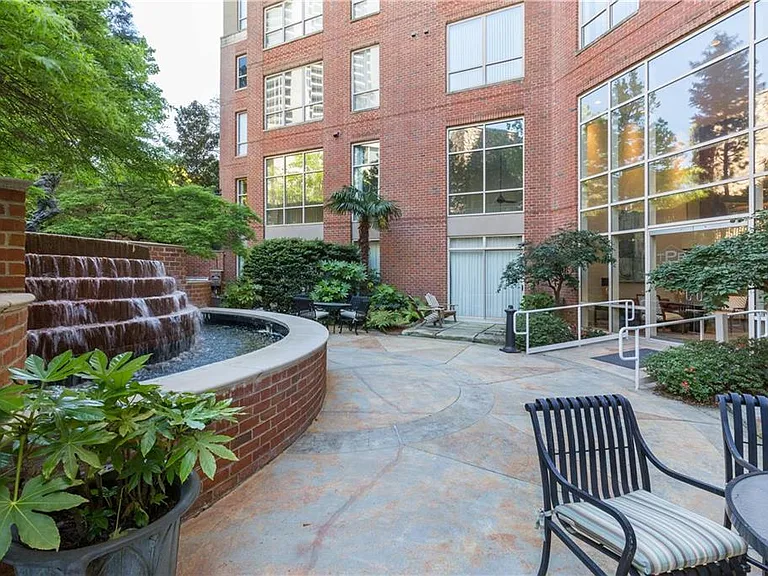 2626 Peachtree Rd NW #1008 — Photo 6