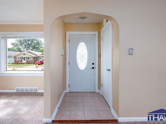 4th image of 606 S 22nd St