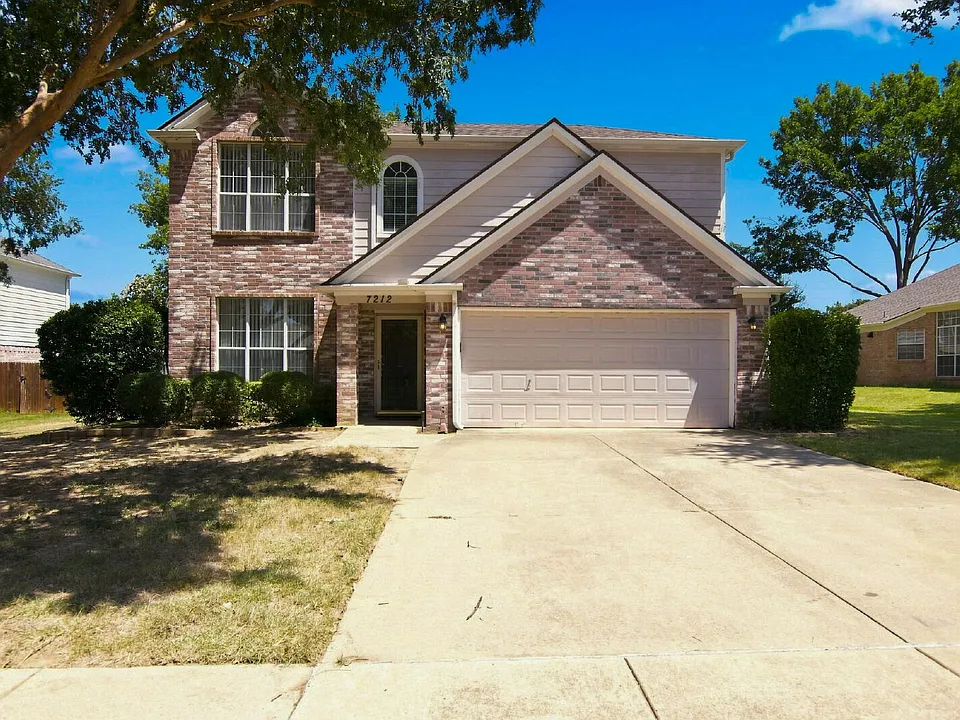 7212 Crabtree Ln