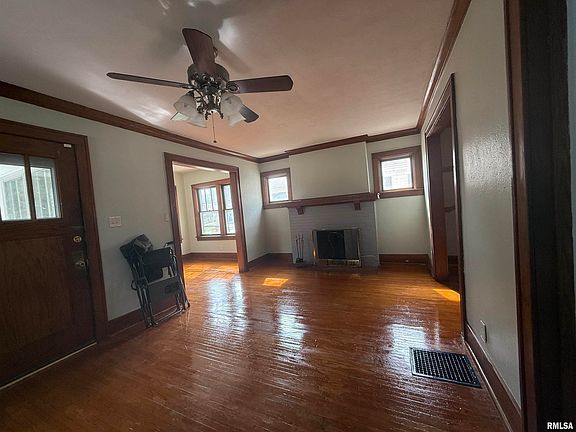 2nd image of 1209 E Gift Ave