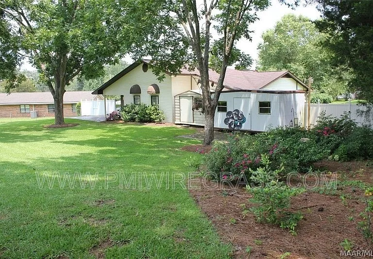 59 Andrews Dr — Photo 39