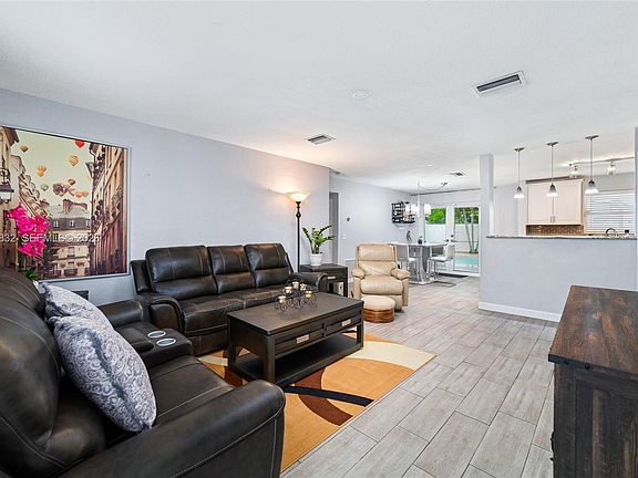 5th image of 6750 Hope St