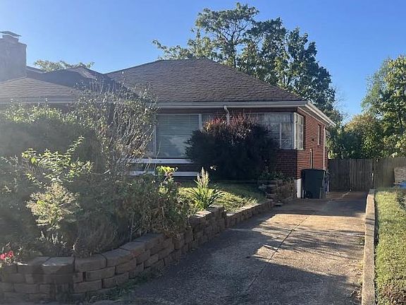 2nd image of 6830 Glades Ave