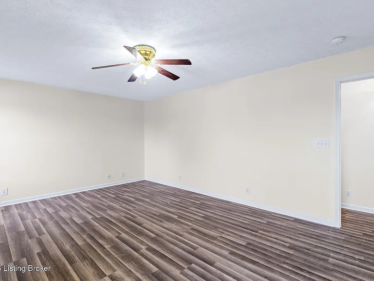 5001 Middlesex Dr — Photo 28
