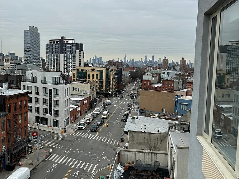 647 Washington Ave #7A — Photo 4