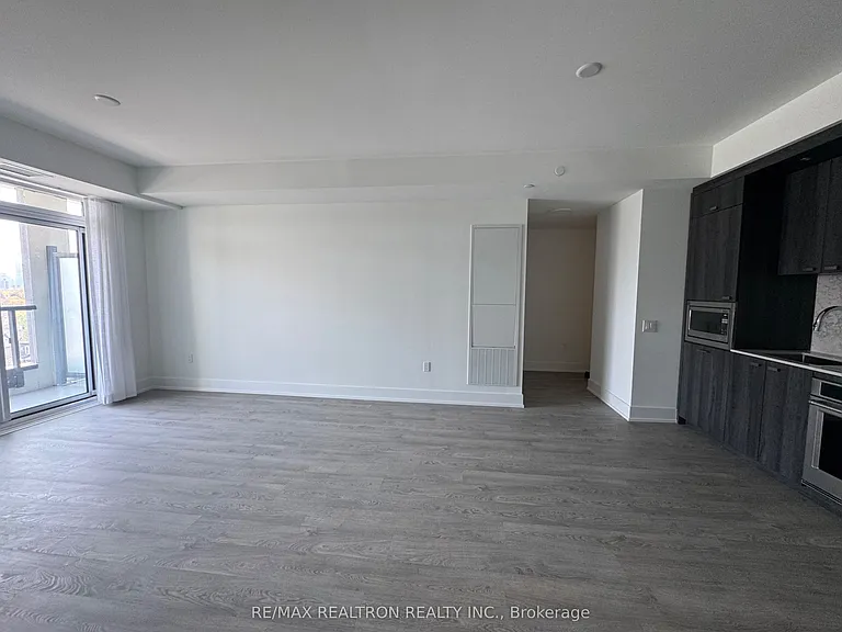 858 Dupont St #624 — Photo 7