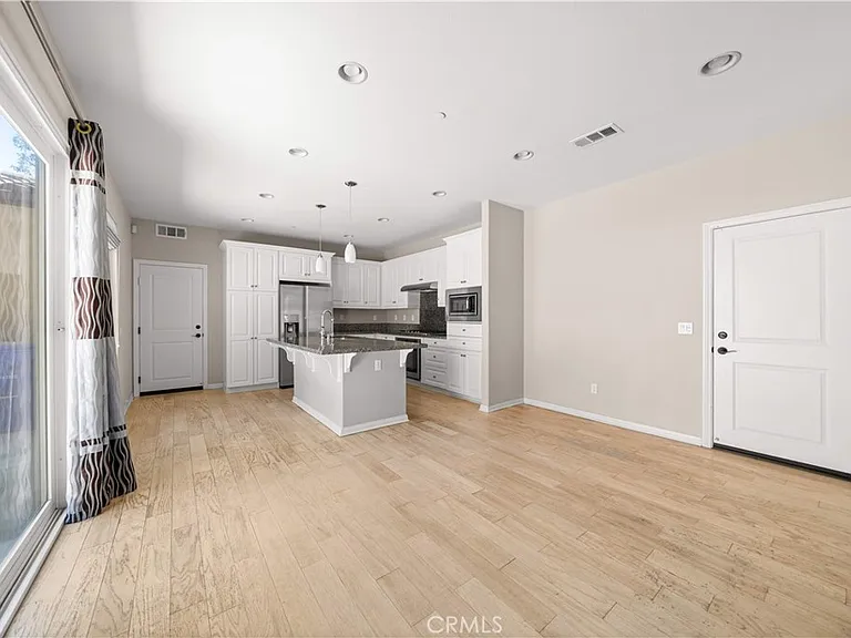 352 Golden Bear Ln — Photo 7