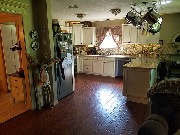 3rd image of 188 NW Egret Ln