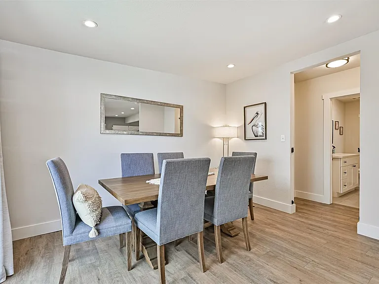 1615 Avenue L — Photo 20