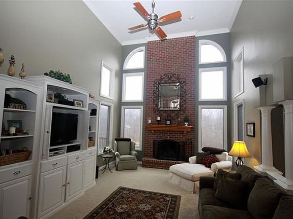 3rd image of 680 Baileys Trl