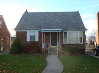 9712 Hubert Ave, Allen Park, MI 48101