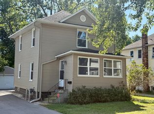 613 Gilbert St, Jackson, MI 49202