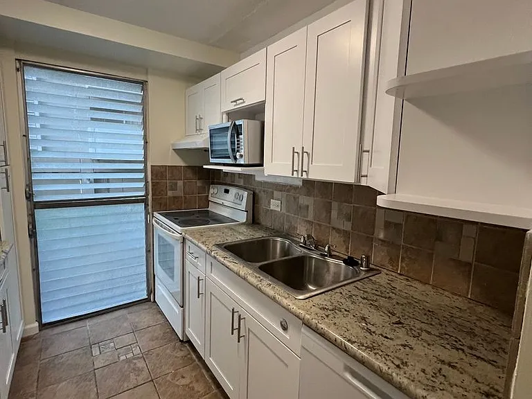 435 Walina St #104 — Photo 2