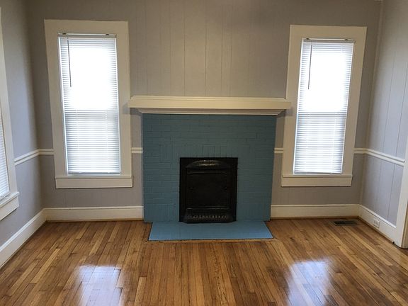 4th image of 542 E Black St