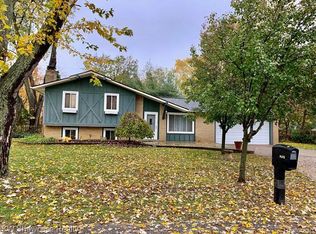 4269 Highland Ct, West Bloomfield, MI 48323