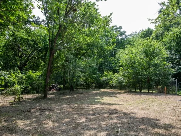 702 Fenet St, McKinney, TX 75069