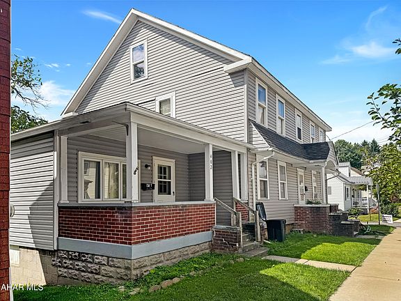 3rd image of 402 E Crawford St