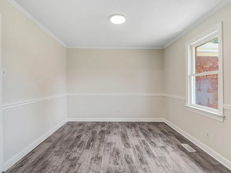 302 Cedar Rd — Photo 13