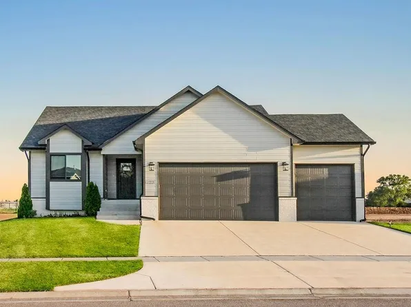 1223 N Main St, Goddard, KS 67052