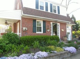 59 E Essex Ave, Lansdowne, PA 19050