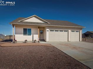 1727 N Bear Gulch Ln, Pueblo West, CO 81007