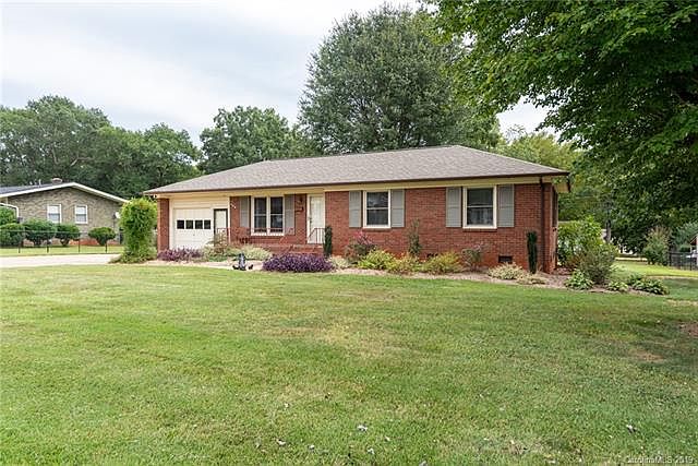 1st image of 111 Wendover Dr