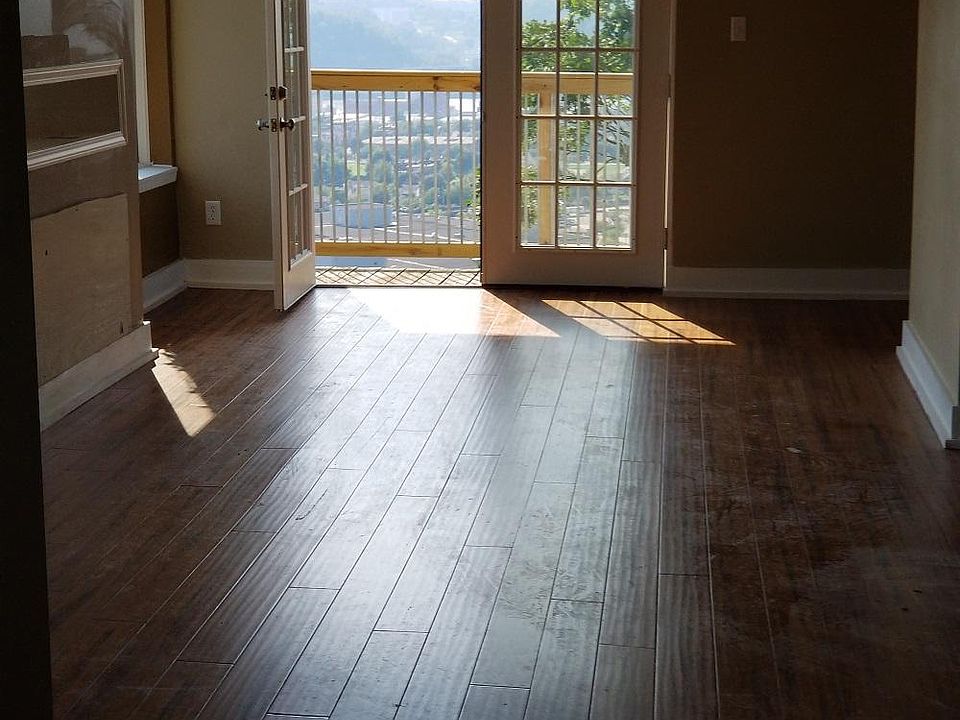 2nd image of 1821 Perrysville Ave #2