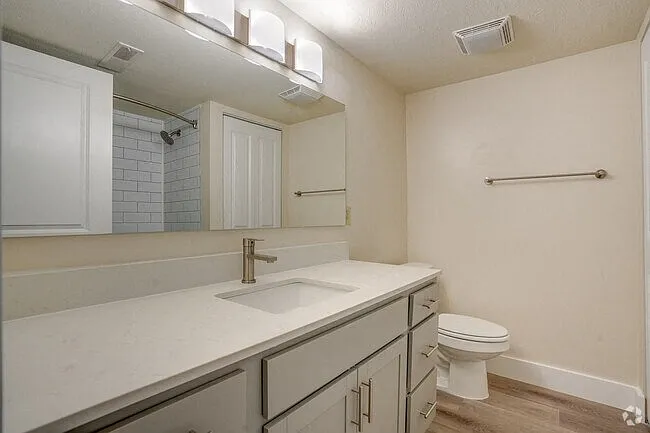 Golfview Apartments — Photo 3