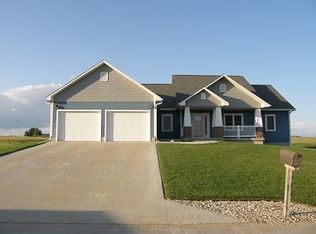 1182 Timber Creek Drive, Marysville, KS 66508
